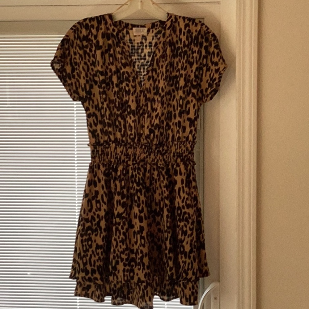 Adorable leopard print dress